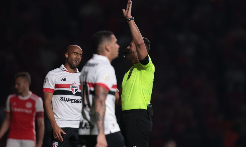 sao-paulo-fica-no-empate-sem-gols-com-o-internacional-e-deixa-g4