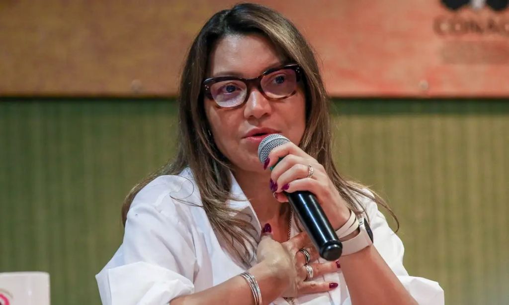 janja-diz-que-projeto-que-equipara-aborto-a-homicidio-e-‘absurdo’