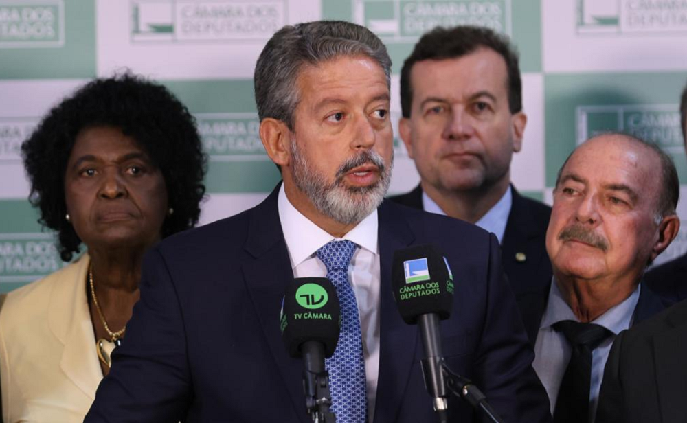 lira-anuncia-comissao-representativa-para-debater-aborto-no-segundo-semestre