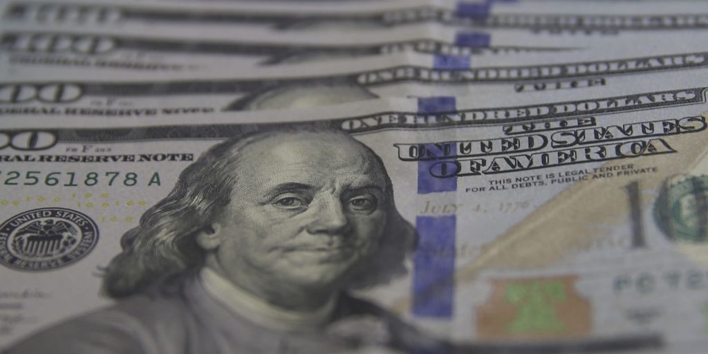 dolar-fecha-abaixo-de-r$-5,40-pela-primeira-vez-em-dez-dias