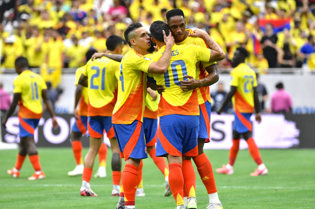 com-grande-atuacao-de-james-rodriguez,-colombia-garante-vitoria-sobre-o-paraguai-na-copa-america