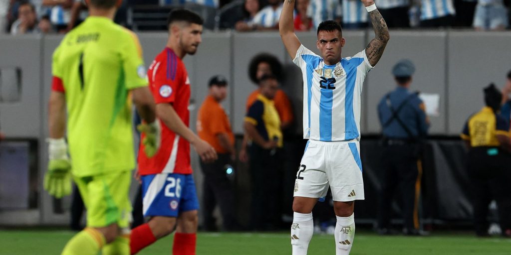 argentina-derrota-chile-e-se-classifica-para-quartas-da-copa-america