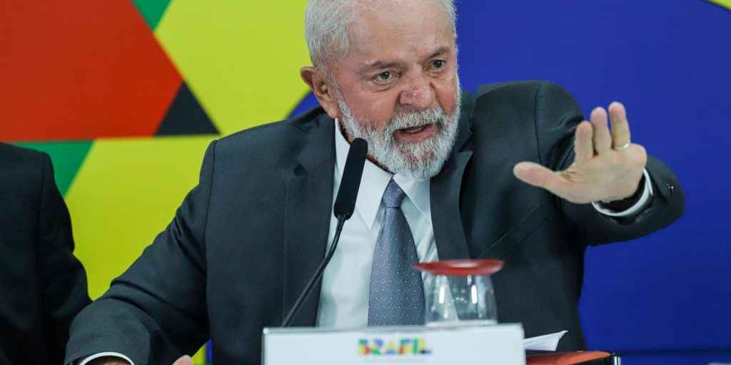 para-lula,-milei-deve-pedir-desculpas-ao-brasil