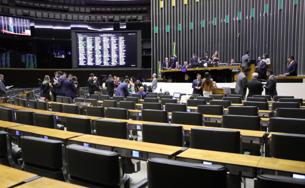 camara-dos-deputados-aprova-urgencia-para-votacao-da-regulamentacao-da-reforma-tributaria