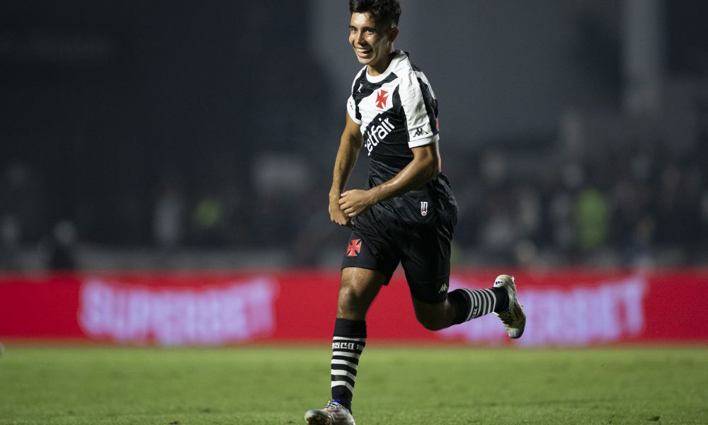 vasco-vence-corinthians,-quebra-tabu-de-14-anos-e-embala-no-brasileirao