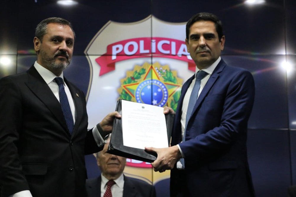 novo-superintendente-toma-posse-na-policia-federal-e-promete-combate-‘incansavel’-as-fake-news