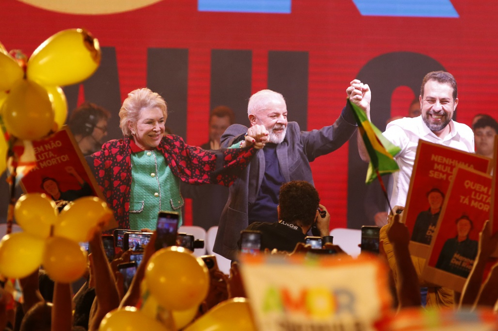 lula-se-reune-com-movimentos-sociais-apos-corte-de-r$-15-bilhoes