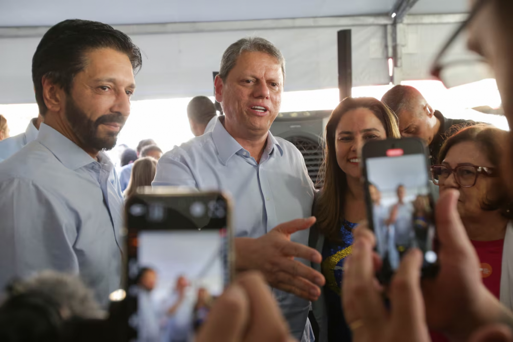 tarcisio-diz-que-mudou-titulo-eleitoral-para-sao-paulo-para-votar-em-ricardo-nunes-na-eleicao