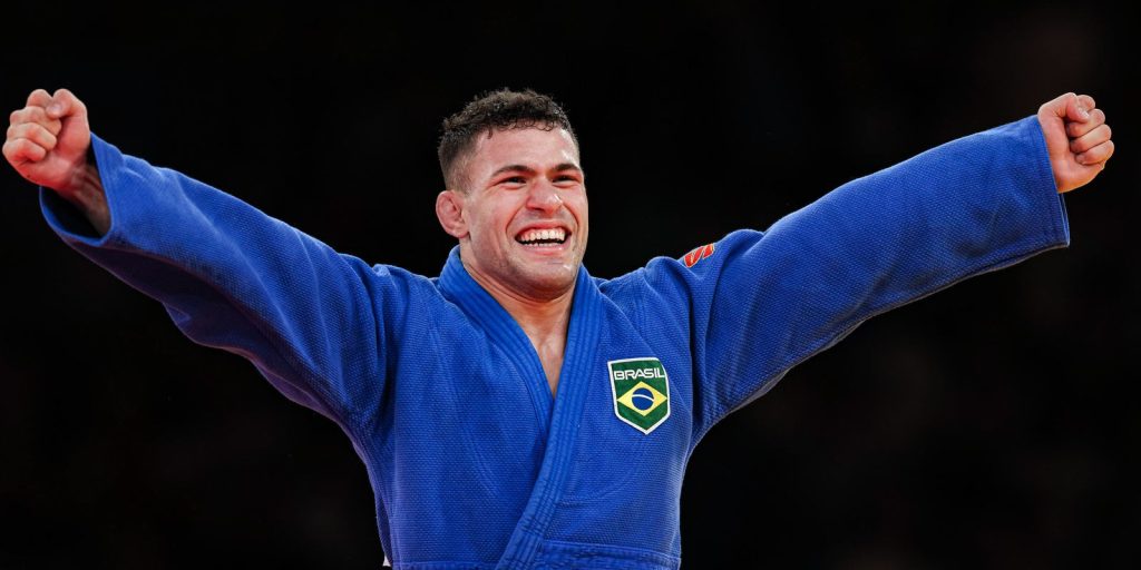 willian-lima-conquista-prata-no-judo,-a-1a-medalha-do-brasil-em-paris