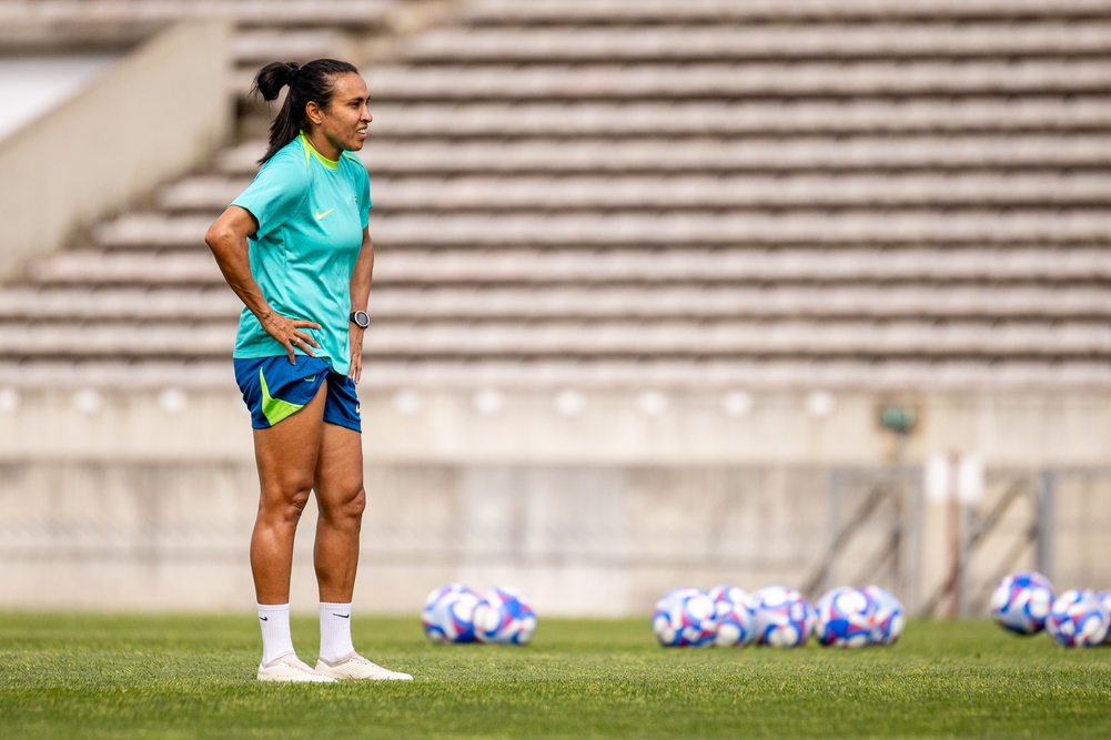 selecao-espanhola-mostra-respeito-e-admiracao-por-marta:-‘e-uma-honra-jogar-contra-ela’