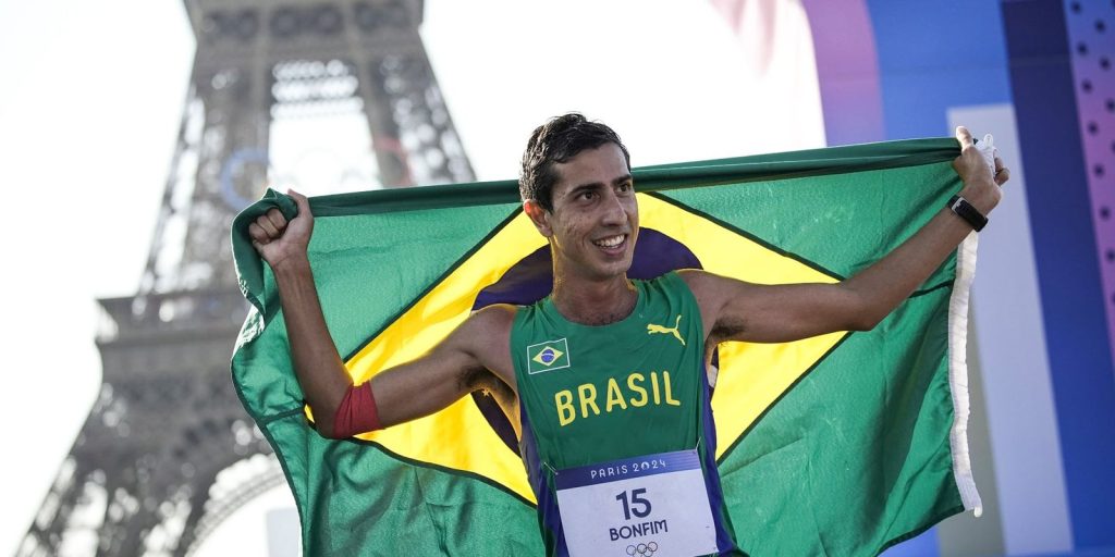 caio-bonfim-fatura-prata-inedita-para-o-brasil-na-marcha-atletica