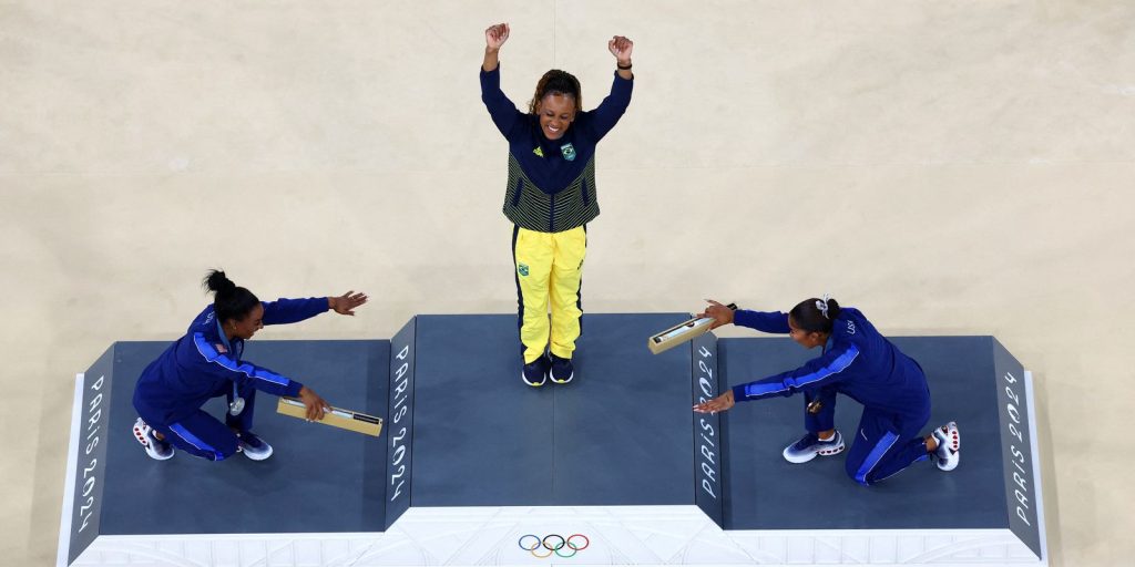 rebeca-e-ouro-no-solo-e-vira-maior-medalhista-olimpica-do-brasil