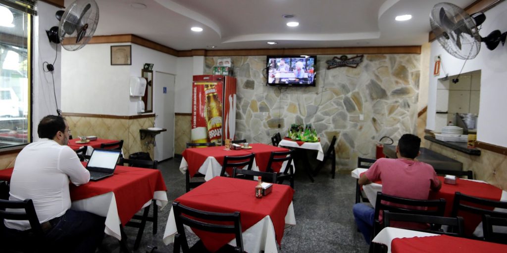 self-service:-restaurantes-de-sp-tem-preco-medio-de-r$-82,22-o-quilo