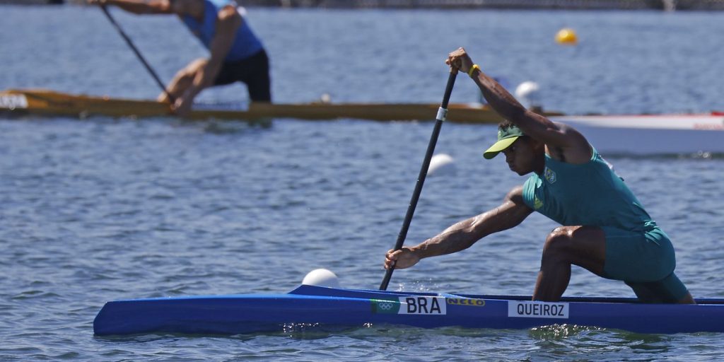 isaquias-queiroz-avanca-direto-a-semifinal-da-canoa-individual