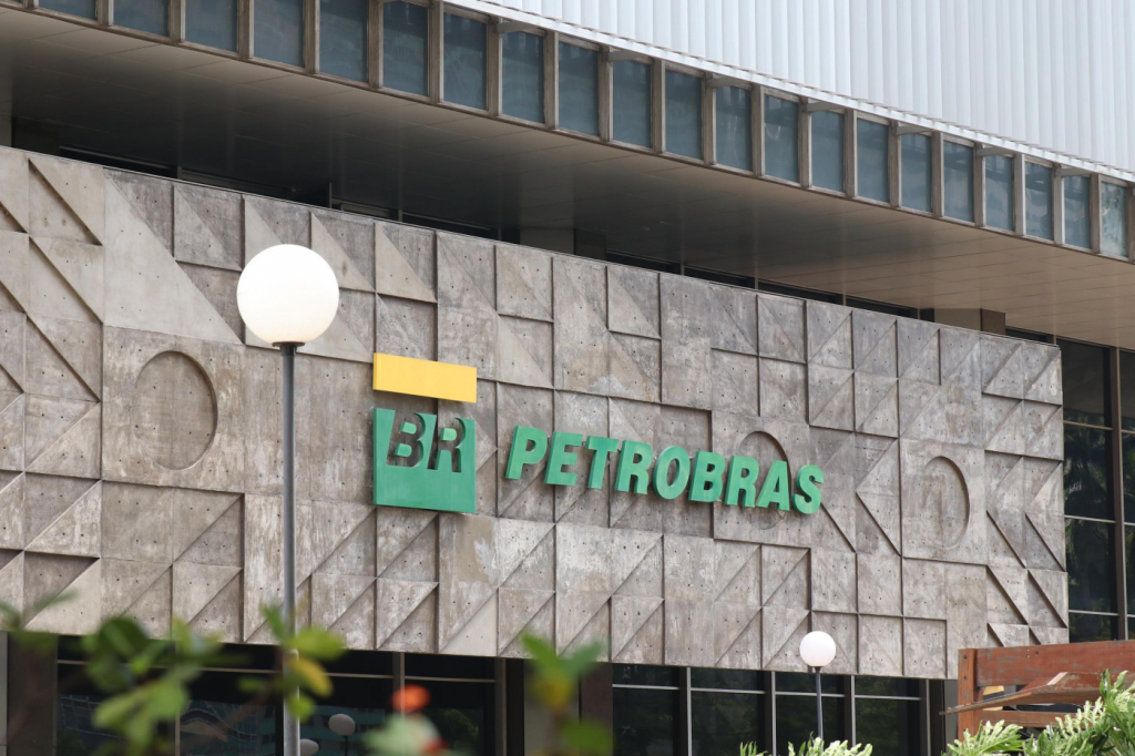 divida-liquida-da-petrobras-sobe-9,4%,-para-us$-46,1-bi,-no-2o-trimestre