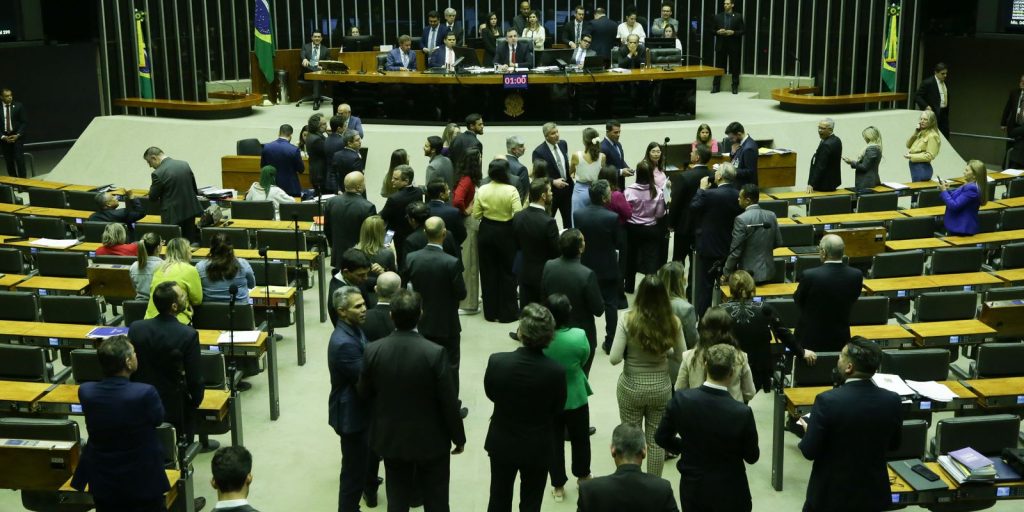 acao-contra-emendas-impositivas-quer-devolver-orcamento-ao-executivo