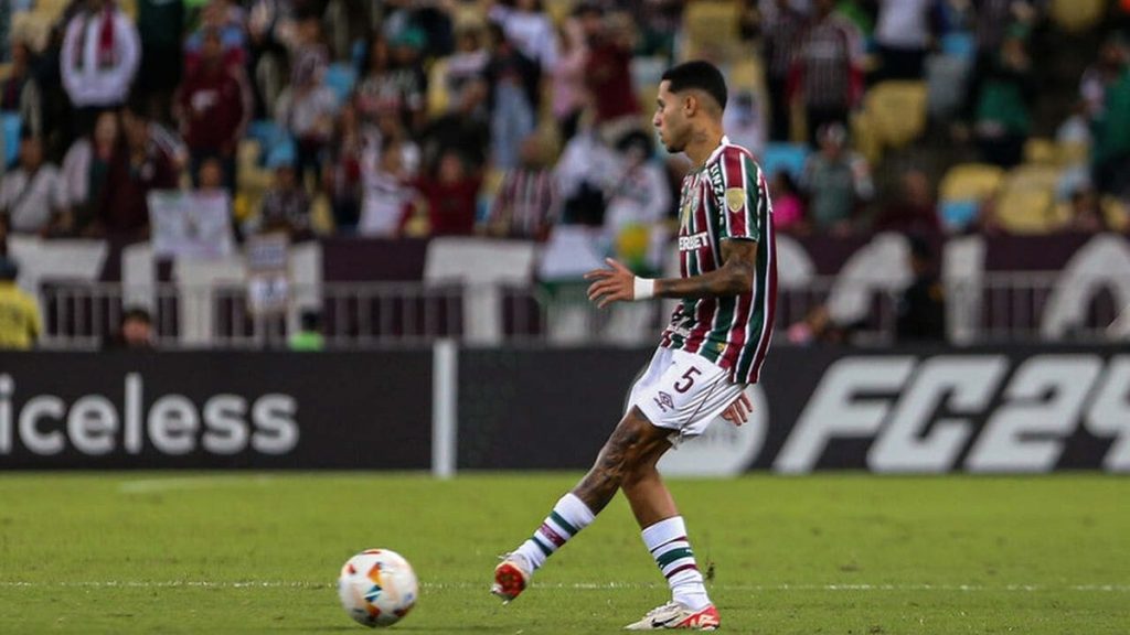 venda-de-alexsander-pode-entrar-em-lista-seleta-no-fluminense