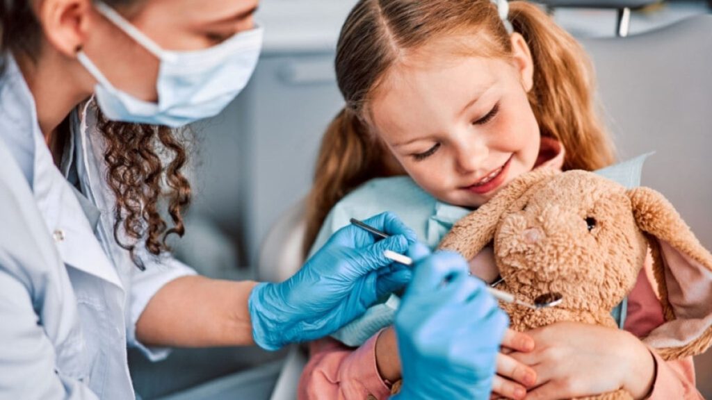 saude-bucal-infantil:
entenda-a-importancia-do-cuidado-com-os-primeiros-dentes