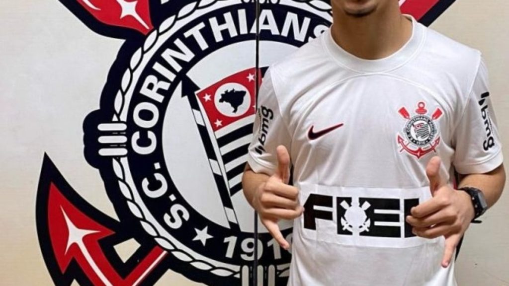 corinthians-renova-com-promessa-e-coloca-multa-milionaria