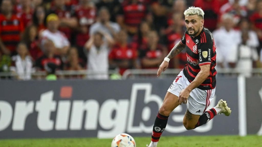 flamengo:-arrascaeta-tem-lesao-muscular-e-nao-enfrenta-o-bolivar