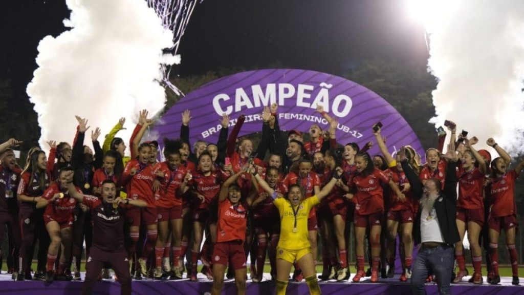 internacional-vence-gremio-nos-penaltis-e-conquista-o-brasileirao-feminino-sub-17