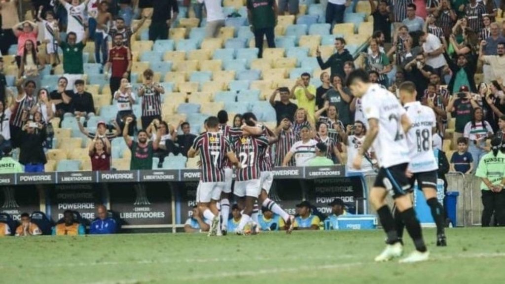 atuacoes-do-gremio-contra-o-fluminense:-gustavo-nunes-e-reinaldo-se-salvam-na-eliminacao-tricolor-no-maracana