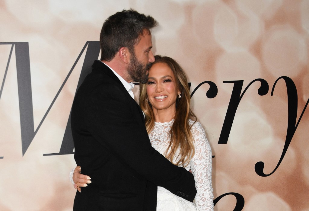 jennifer-lopez-e-ben-affleck-se-divorciam-apos-dois-anos-de-casamento