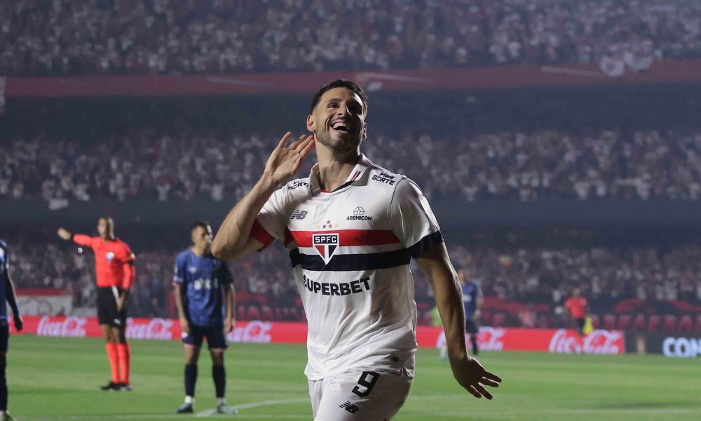 sao-paulo-vence-nacional-uru-e-avanca-as-quartas-da-libertadores