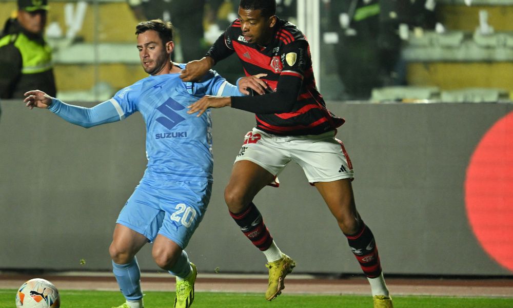 flamengo-perde-para-bolivar,-mas-avanca-para-as-quartas-de-final-da-libertadores