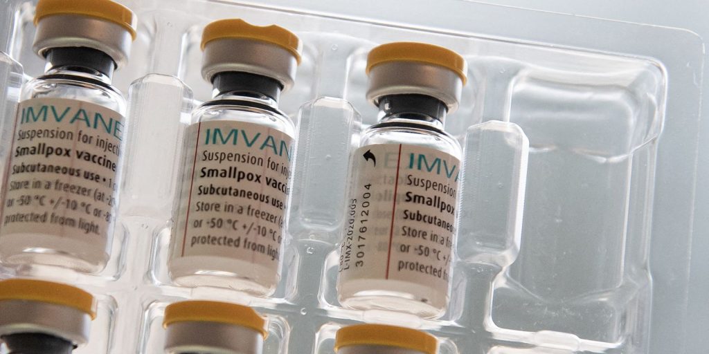 mpox:-anvisa-simplifica-regra-para-importacao-de-vacina-e-medicamento