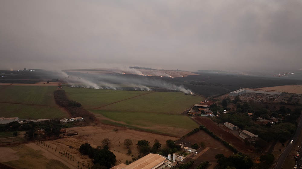 cbf-adia-jogo-entre-botafogo-sp-e-guarani-apos-incendios-na-regiao-de-ribeirao-preto