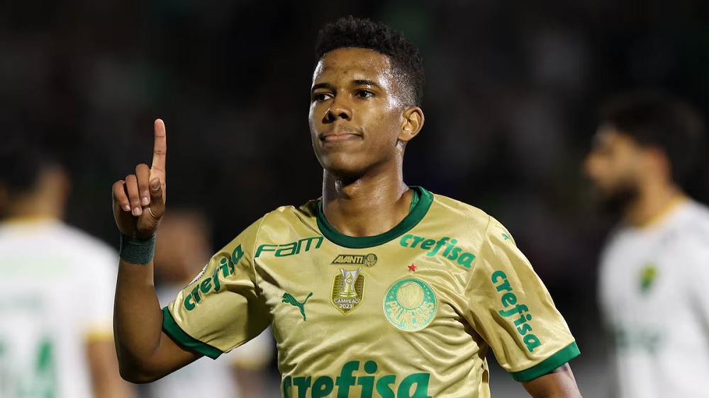 palmeiras-goleia-o-cuiaba-por-5-a-0-em-noite-genial-de-estevao