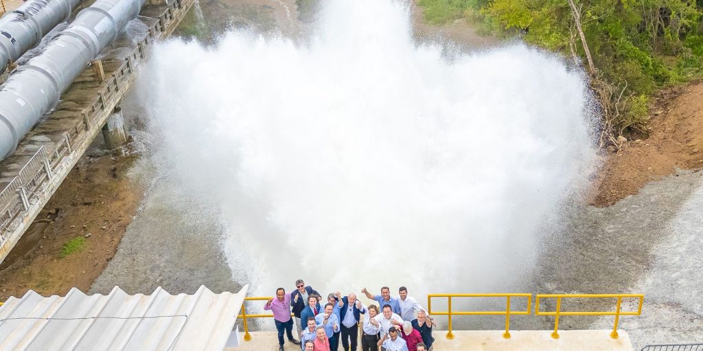 lula-inaugura-obra-que-leva-agua-ao-interior-do-estado-da-paraiba