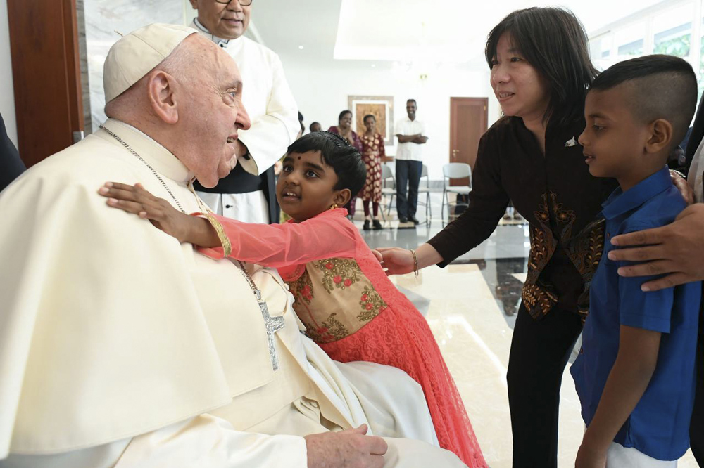 papa-francisco-chega-a-indonesia,-pais-com-mais-muculmanos-no-mundo