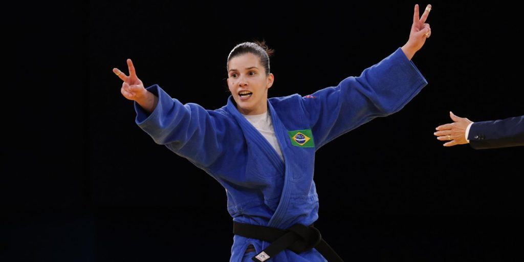 alana-maldonado-e-ouro-na-categoria-ate-70-quilos-do-judo-j2