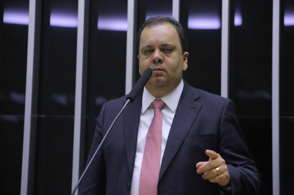 elmar-nascimento-reafirma-candidatura-a-presidencia-da-camara