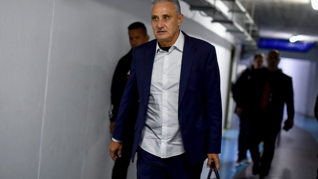 tite-defende-leo-pereira-e-reclama-de-falta-em-lance-que-originou-gol-do-vasco