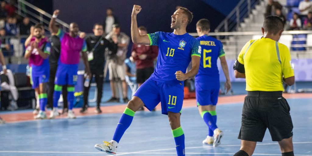 brasil-se-classifica-para-oitavas-da-copa-do-mundo-de-futsal