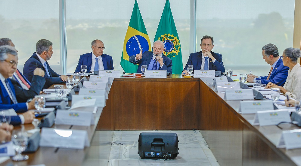 lula-diz-que-o-brasil-nao-estava-preparado-para-enfrentar-incendios-e-que-ha-indicios-fortes-de-serem-criminosos