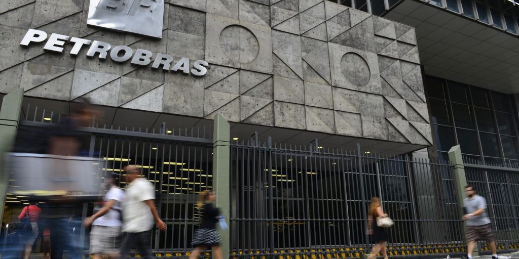 petrobras-atinge-marca-de-1-milhao-de-acionistas-individuais-na-bolsa