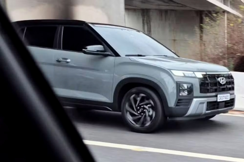 hyundai-creta-2025-aparece-sem-disfarces-pronto-para-estrear-no-mes-que-vem