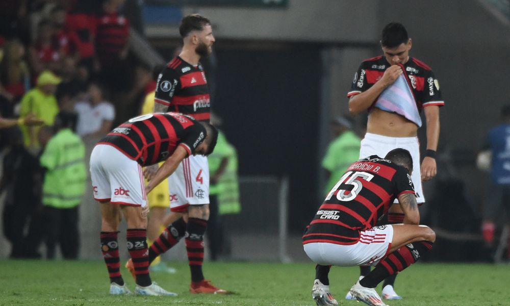 flamengo-e-derrotado-pelo-penarol-e-volta-a-perder-em-casa-na-libertadores-apos-cinco-anos