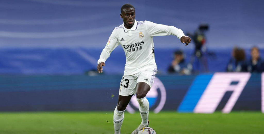 ancelotti-anuncia-que-mendy-renovou-com-real-madrid-ate-2027