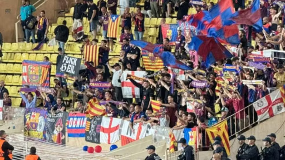 barcelona-e-punido-por-faixa-de-cunho-nazista-exibida-pela-torcida-na-liga-dos-campeoes