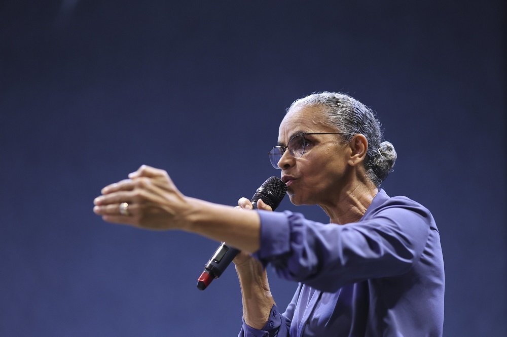 marina-silva-e-criticada-por-alas-do-pt-por-crise-climatica-no-brasil