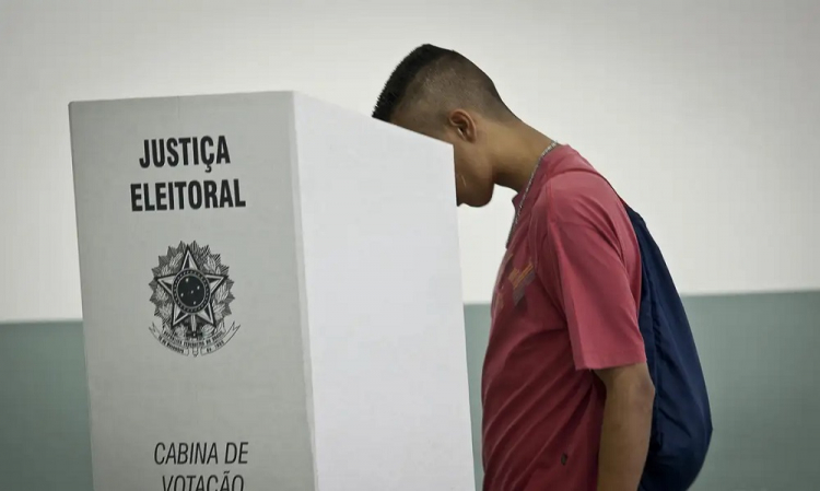 eleicoes-2024:-confira-o-que-e-permitido-e-proibido-levar-para-votar-neste-domingo