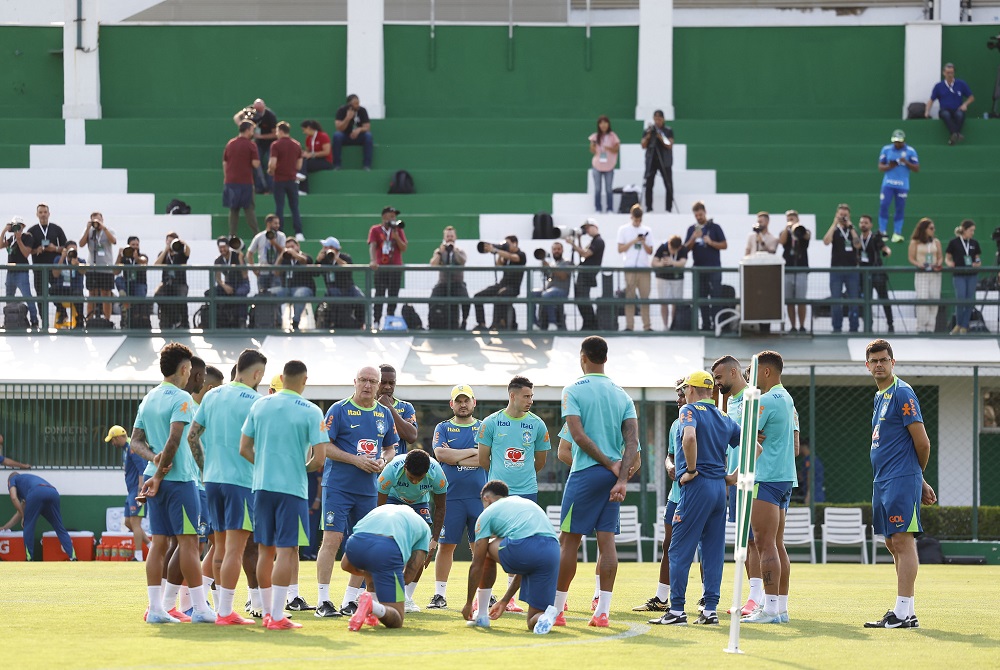 selecao-treina-no-ct-do-palmeiras-antes-de-partidas-pelas-eliminatorias-da-copa-do-mundo