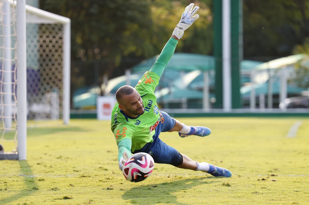 weverton,-do-palmeiras,-celebra-chance-na-selecao