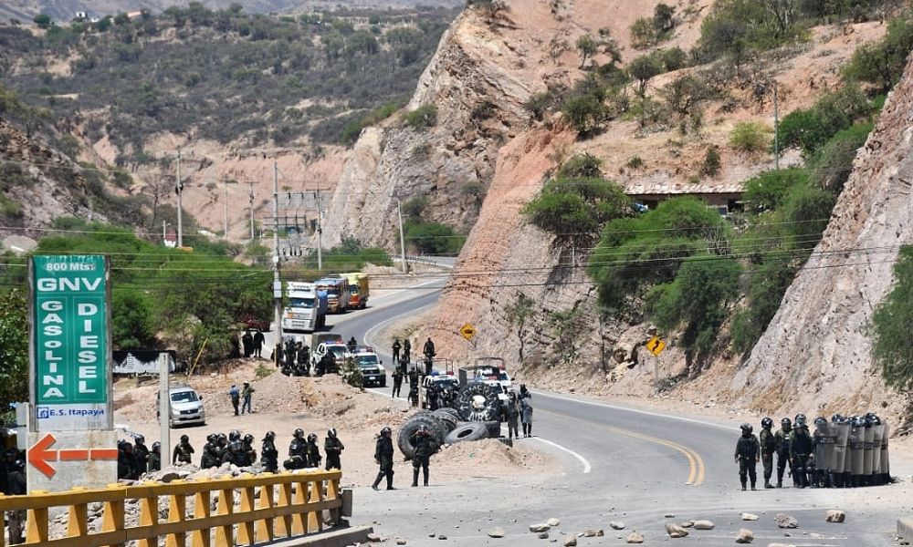 agricultores-bolivianos-bloqueiam-rodovias-em-protesto-contra-prisao-de-evo-morales