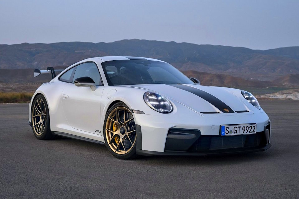 porsche-911-gt3-atualizado-para-2025-estreia-mundialmente-e-vira-ao-brasil